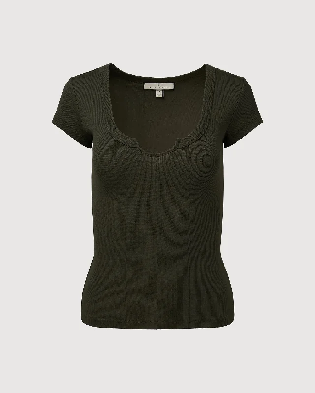 Rachel Parcell | Ribbed Scooped Tee | Thyme