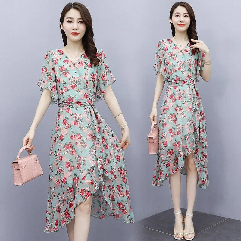 Plus Size Vintage Floral Wrap Midi Dress