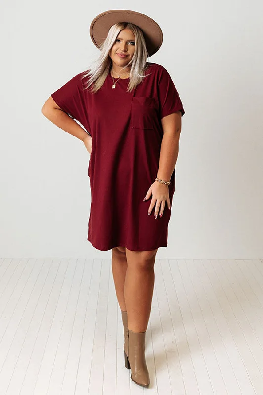 Seasonal Rhythm T-Shirt Dress In Wine Curves