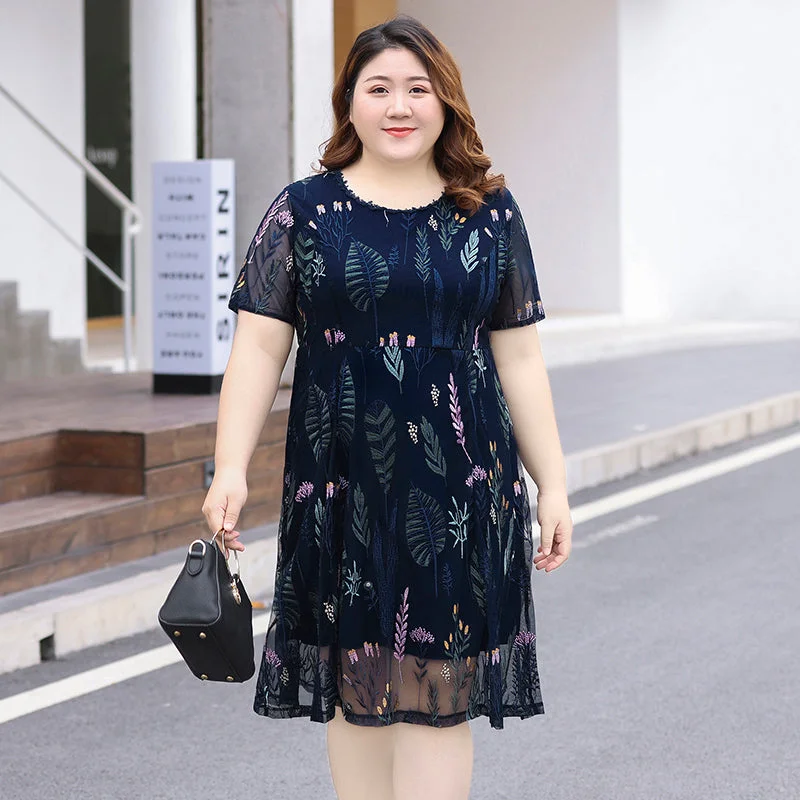 Plus Size Nature Embroidery Dress