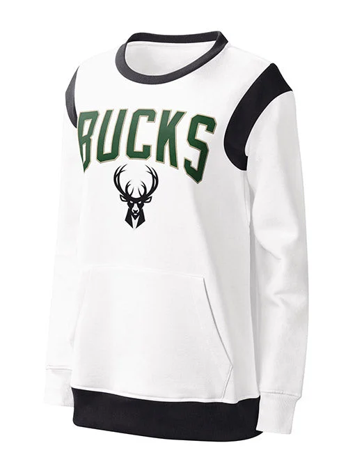 Women's G-III Jump Shot Milwaukee Bucks Crewneck Sweatshirt