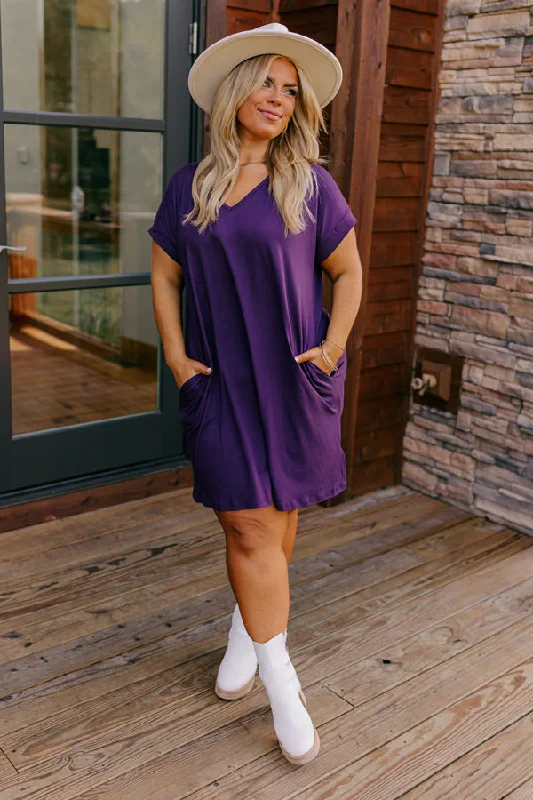 Back To Basics T-Shirt Dress In Dark Purple Cuves