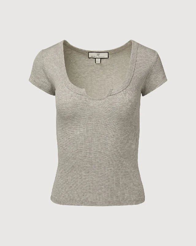 Rachel Parcell | Ribbed Scooped Tee | Heather Grey