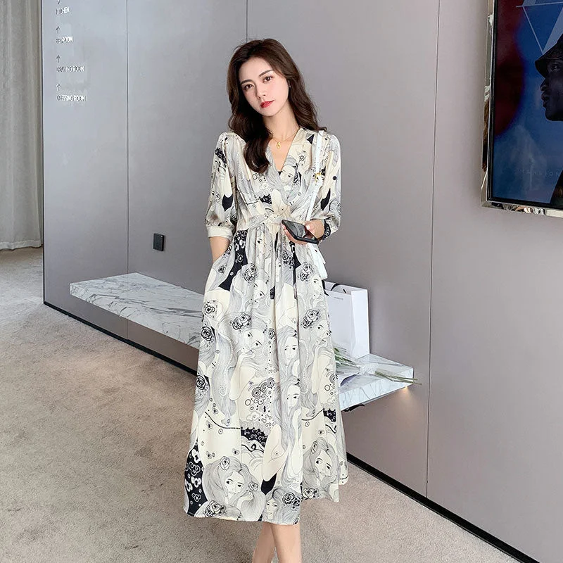 Plus Size Woman Print Wrap Midi Dress